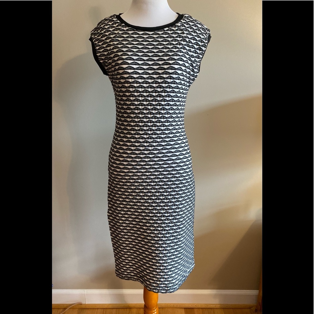 Women’s below the knee dress